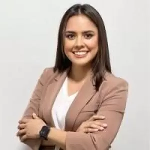 Helena Tamura 